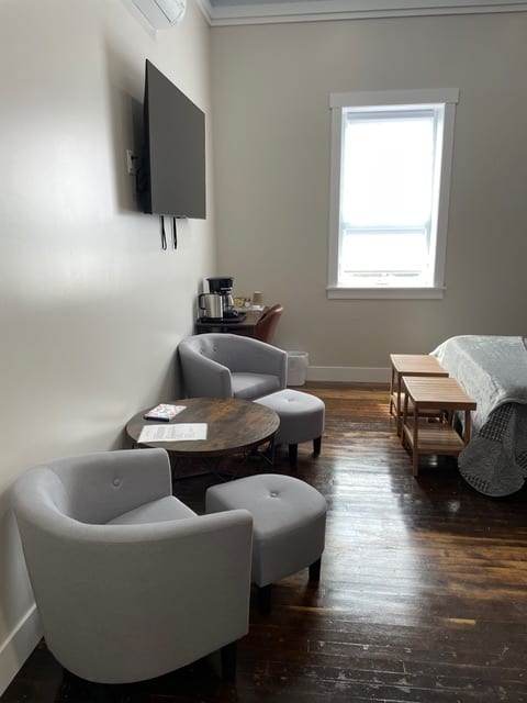 Puffin Room