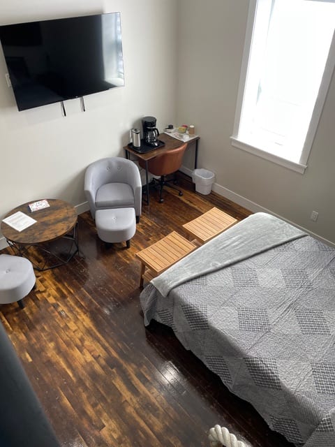 Puffin Room