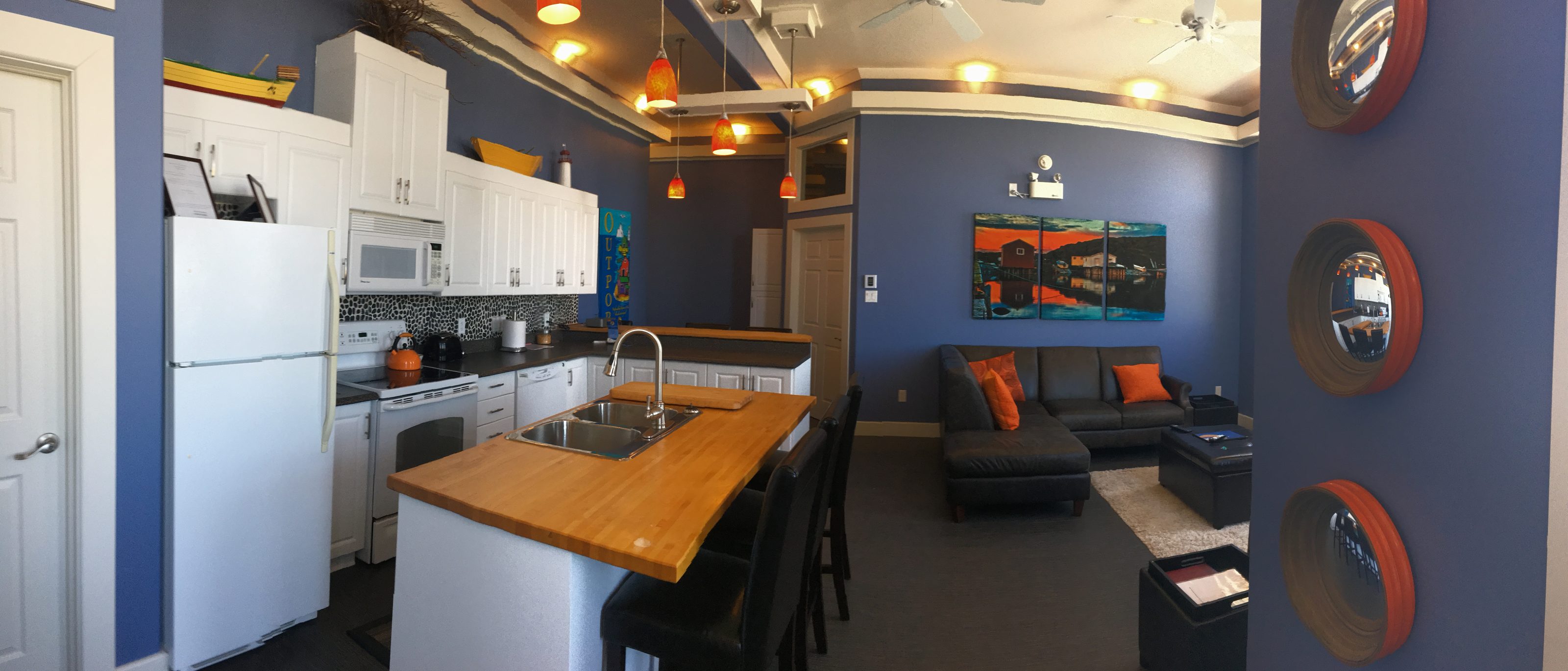 Guest suite inside Great Auk Winery